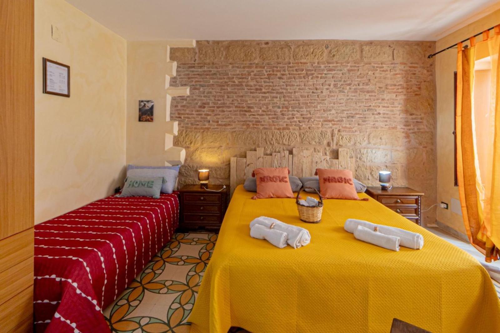 Hotel Casa a chiazzetta Castelbuono  Esterno foto