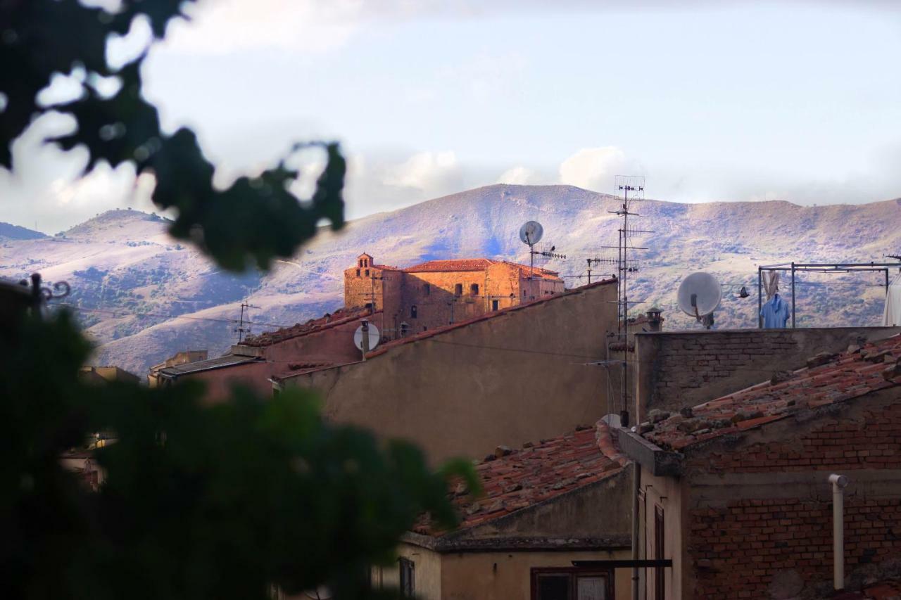 Hotel Casa a chiazzetta Castelbuono  Esterno foto